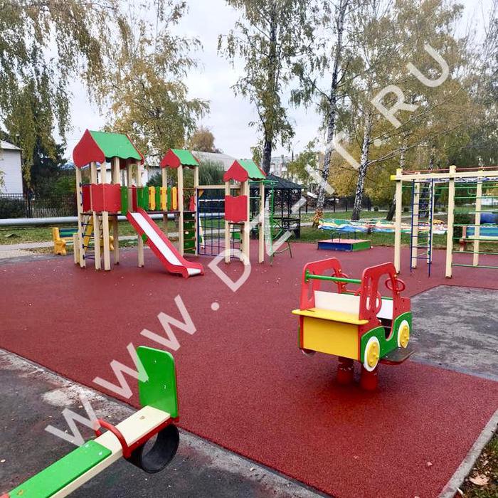 Детская площадка из окрашенной резиновой крошки